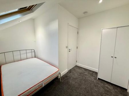 1 bedroom in a house share to rent - Photo 5