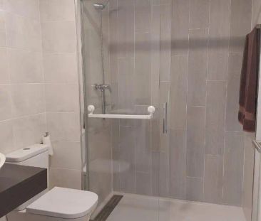 Piso de alquiler en Calle Navarro Ledesma, El Cónsul - Ciudad Unive... - Photo 2