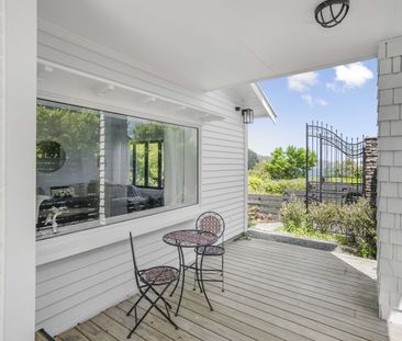 York Bay Living - Photo 2