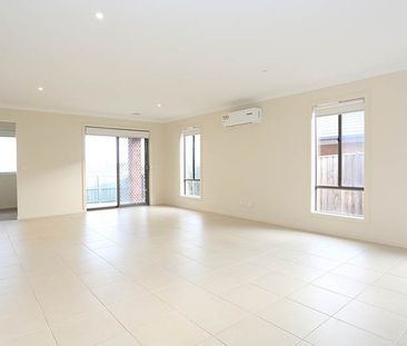 19 Dampiera Avenue, Wallan VIC 3756 - Photo 2