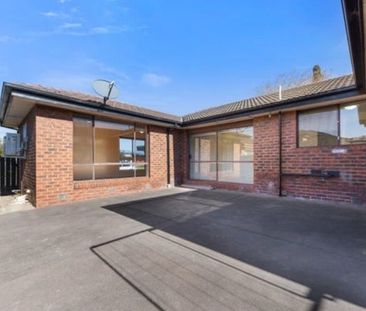 Oakleigh East - Photo 4
