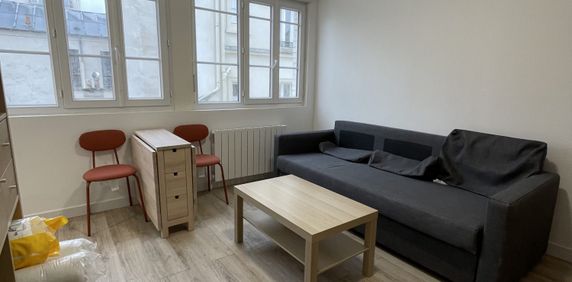 Location Appartement 1 pièce 21m² PARIS 13ème - Photo 2