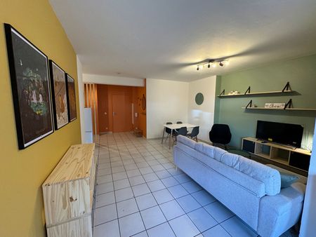 A LOUER - Sainte-Clotilde - Appartement T2 meublé et équipé avec jardin privatif proche université et clinique - Photo 4