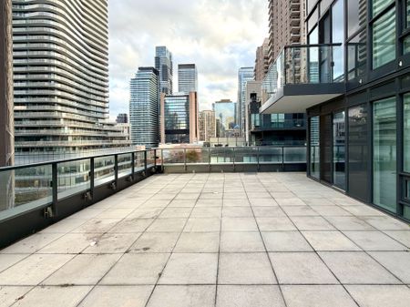 For Lease - 31 Phipps Street Unit# R701, Toronto, Ontario - Photo 4