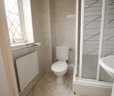 2 bedroom terraced house to rent - Photo 6