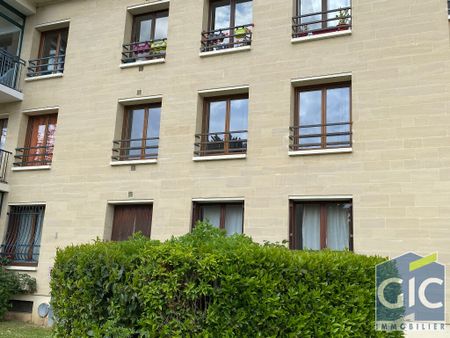 Location Appartement 1 pièce 26m² - Photo 4
