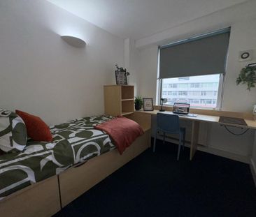 Studio to rent - Photo 6