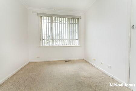40 Williamson Road, MONT ALBERT NORTH - Photo 3