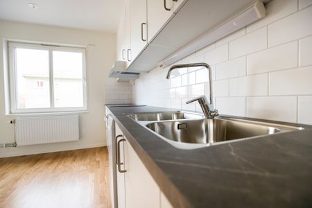 Köpmangatan, Kumla - Photo 5