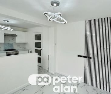 2 bedroom end of terrace house to rent - Photo 6