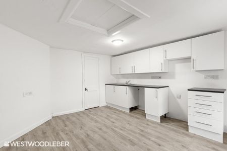 3 bedroom apartment to rent - Photo 3