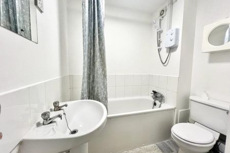 1 bedroom flat to rent - Photo 4