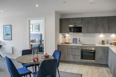 2 bedroom apartment to rent - Photo 3