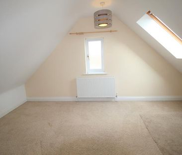 6 bedroom detached house to rent - Photo 3