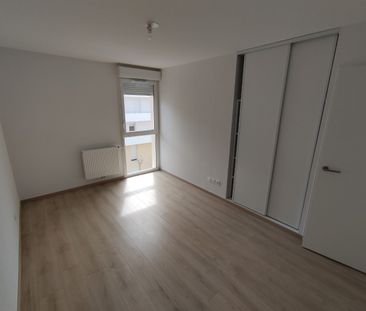 Location Appartement 3 pièces 61m² BASSENS 33530 - Photo 3