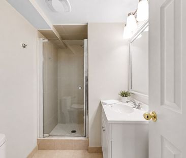For Lease - 66 Carrier Crescent, Vaughan, Ontario - Photo 6