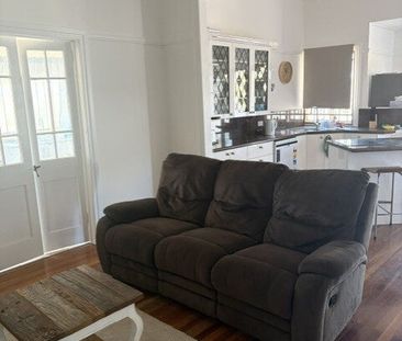 Muirlea - Photo 1