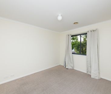 4 Unwin Avenue, Jerrabomberra NSW 2619 - House For Rent | Domain - Photo 6