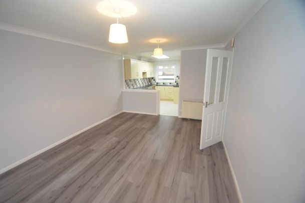 3 bedroom apartment to rent - Photo 1