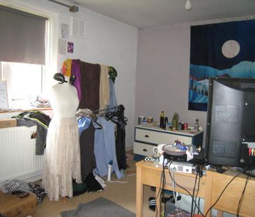 3 bedroom flat to rent - Photo 5