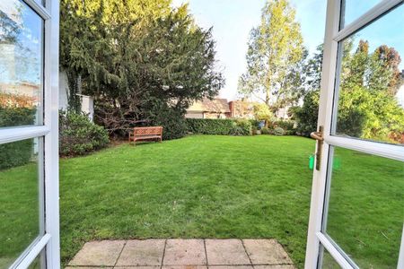 Rydens Road, Walton On Thames - Photo 5