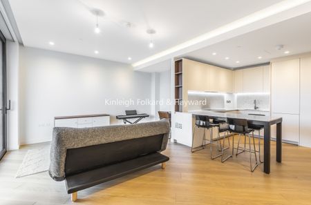 Wood Crescent, London, W12 - Photo 2