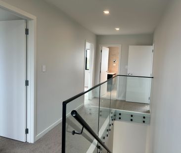 5 Bedrooms on Derrett Pl - Photo 3