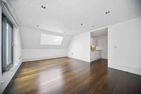 1 Bedroom Apartment, Slingsby Place, London, Greater London, Covent Garden, WC2E - Photo 2