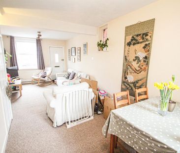 2 bedroom detached house to rent - Photo 2