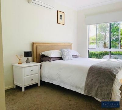 Modern, Stylish & Fully Furnished – Breathtaking Mountain & Duck Pond Views - Photo 3