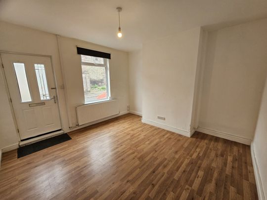 2 bed Terraced - To Let - Photo 1