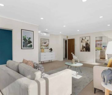 Single-Level 3 bedrooom & Study - Photo 3