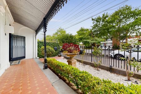 15 Hobson Street, South Yarra VIC 3141 - House For Rent | Domain - Photo 4