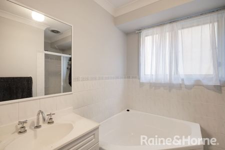 Well-Presented 3-Bedroom Home in a Prime, Convenient Location - Photo 5