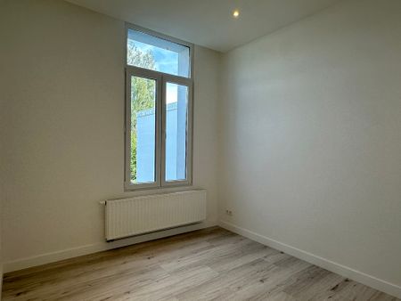 Prachtige, gerenoveerde woning met 4 ruime slaapkamers - Photo 2