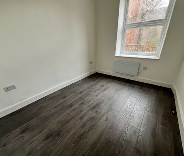 Daisy Hill, Dewsbury - Photo 5