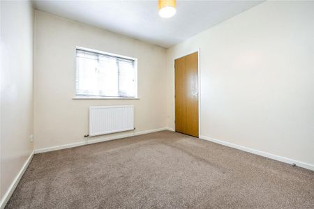 2 bedroom semi-detached house to rent - Photo 2