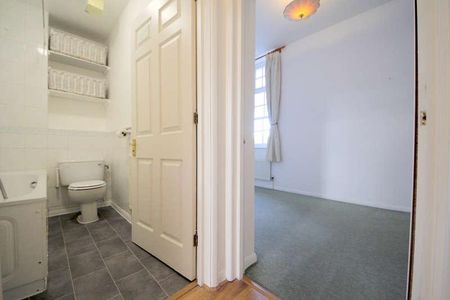 Pennington Drive, Winchmore Hill, N21 - Photo 2