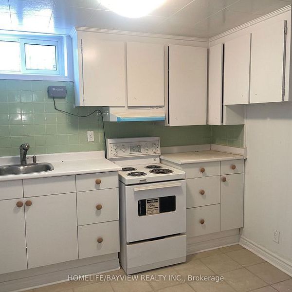 For Lease - 259 Pleasant Avenue Unit# Bsmnt, Toronto, Ontario - Photo 1