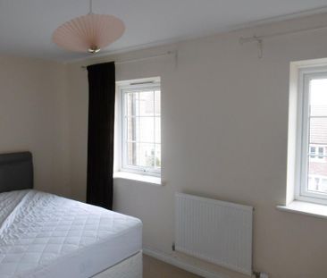 1 bedroom in a house share to rent - Photo 3