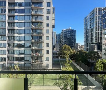 South Melbourne - Photo 6