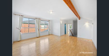 WONDERFUL FAMILY HOME WITH GARDEN MAINTENANCE - Photo 5