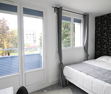 Villeurbanne - Le Richard - Chambre 2 - Photo 3