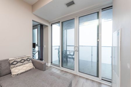 For Lease - 7 Grenville Street Unit# 5705, Toronto, Ontario - Photo 3