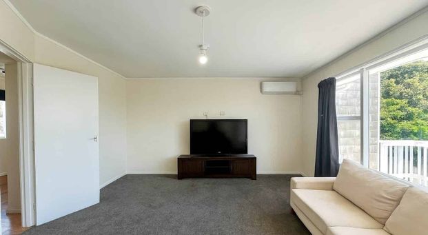 Elevated on Ewenson! - Photo 1