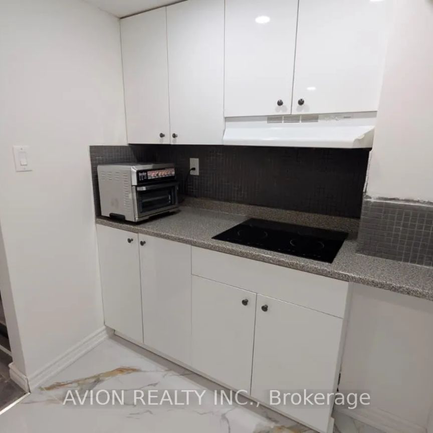 1927 PARKSIDE DRIVE - Photo 1