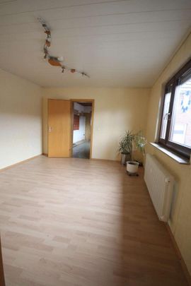 Charmante 3-Zimmer-Wohnung mit Gartenmitbenutzung – ca. 85 m² in zentraler Lage von Hürth-Hermülheim - Photo 1