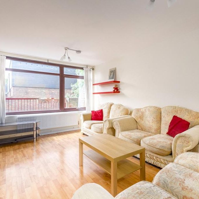 2 bedroom maisonette to rent - Photo 1