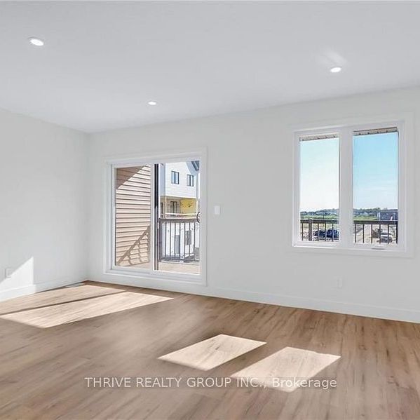 For Lease - 1595 Capri Crescent Unit# 26, London North, Ontario - Photo 1