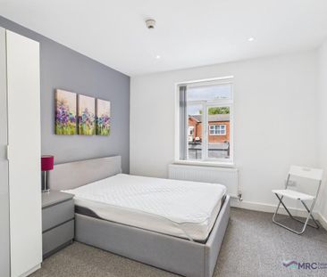 1 bedroom in a house share to rent - Photo 4